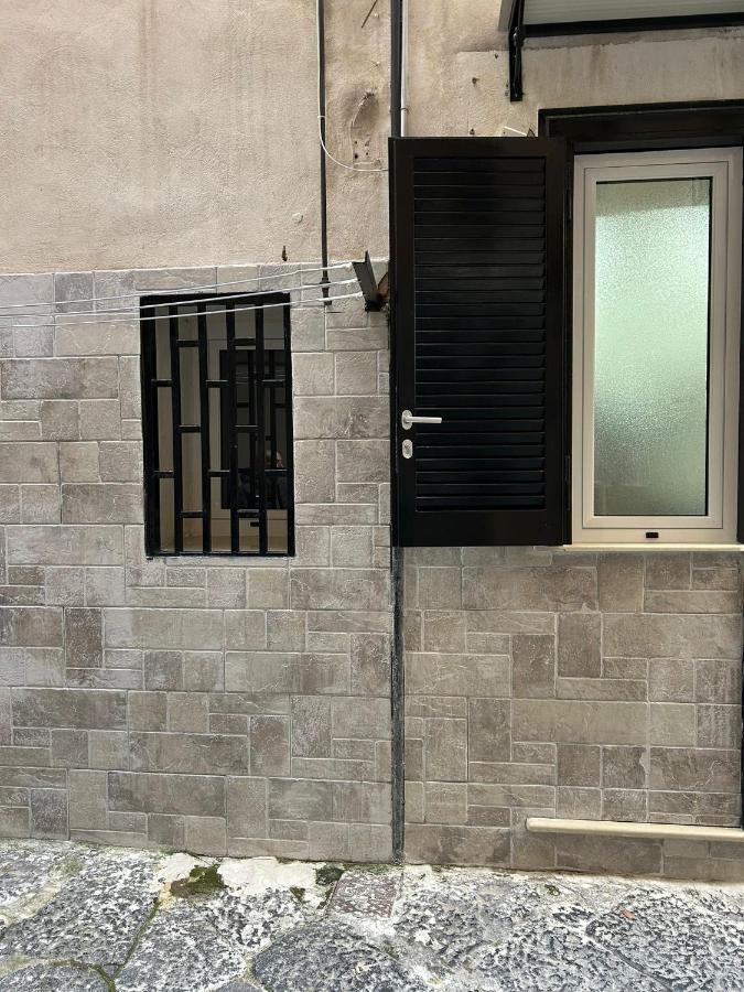 Апартаменты House Gio Gio' Неаполь Экстерьер фото